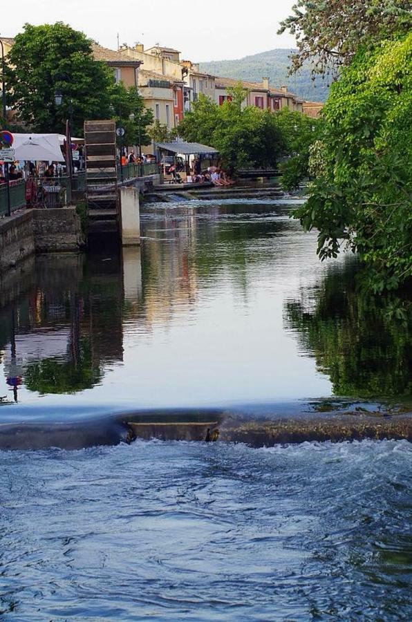 Mas Et Gite De La Picholine LʼIsle-sur-la-Sorgue Esterno foto